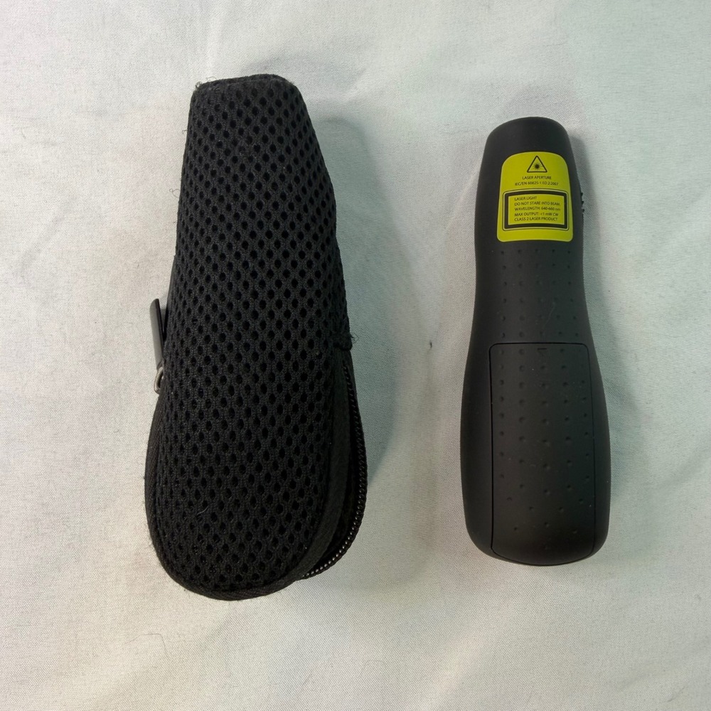 Logitech R400 Wireless Presenter Remote Red Laser Pointer with USB Receiver Case - Picture 2 of 4